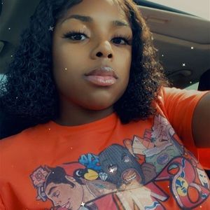 Meet your Posher, Demarsha